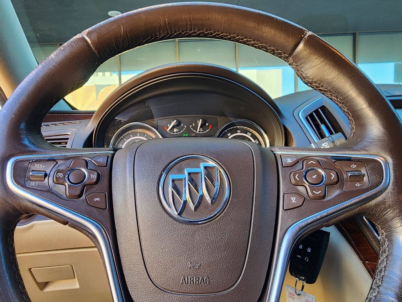 Used 2017 Buick Regal Sport Touring FWD image 38