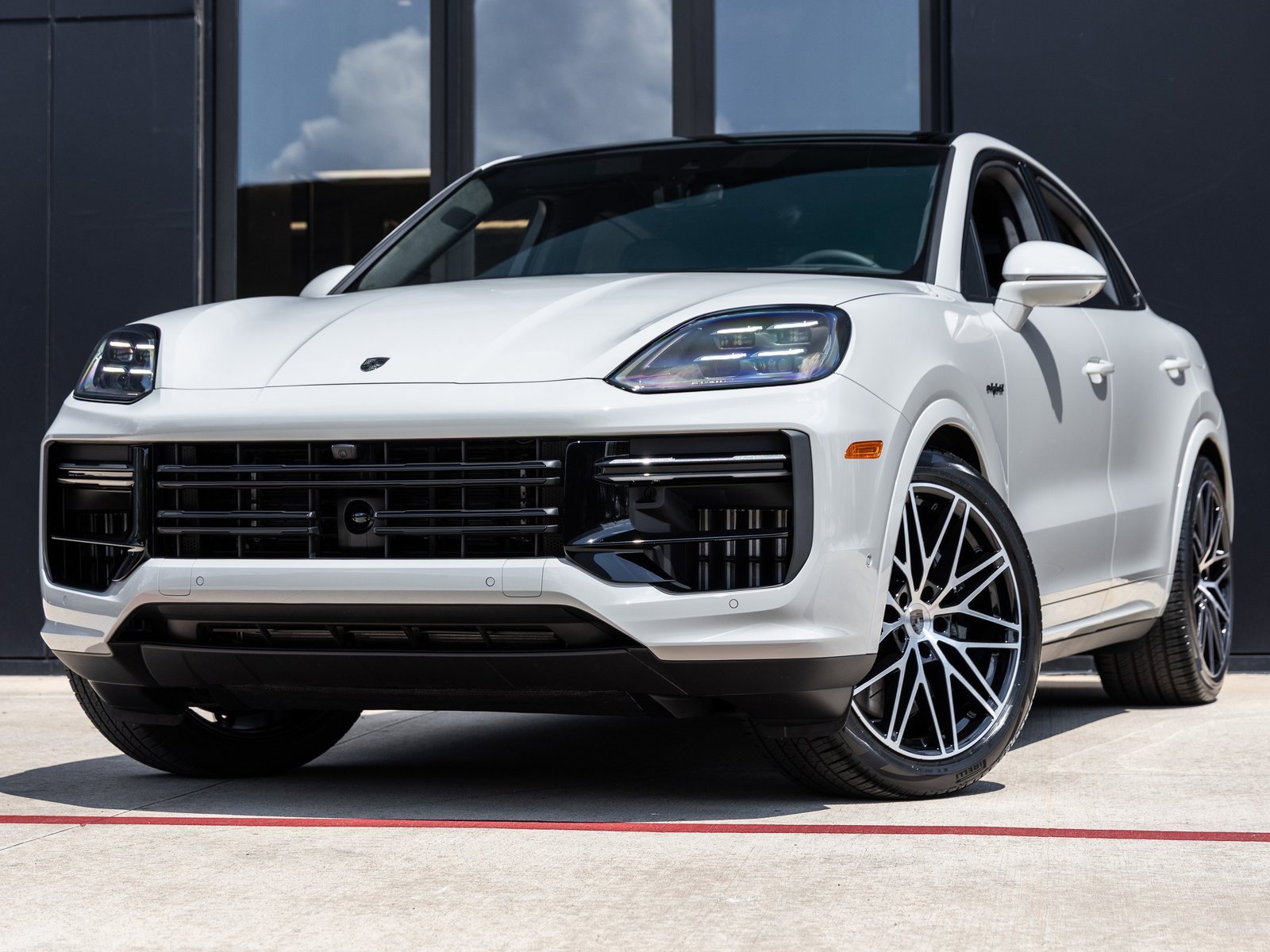 New 2026 Porsche Cayenne Turbo image 1