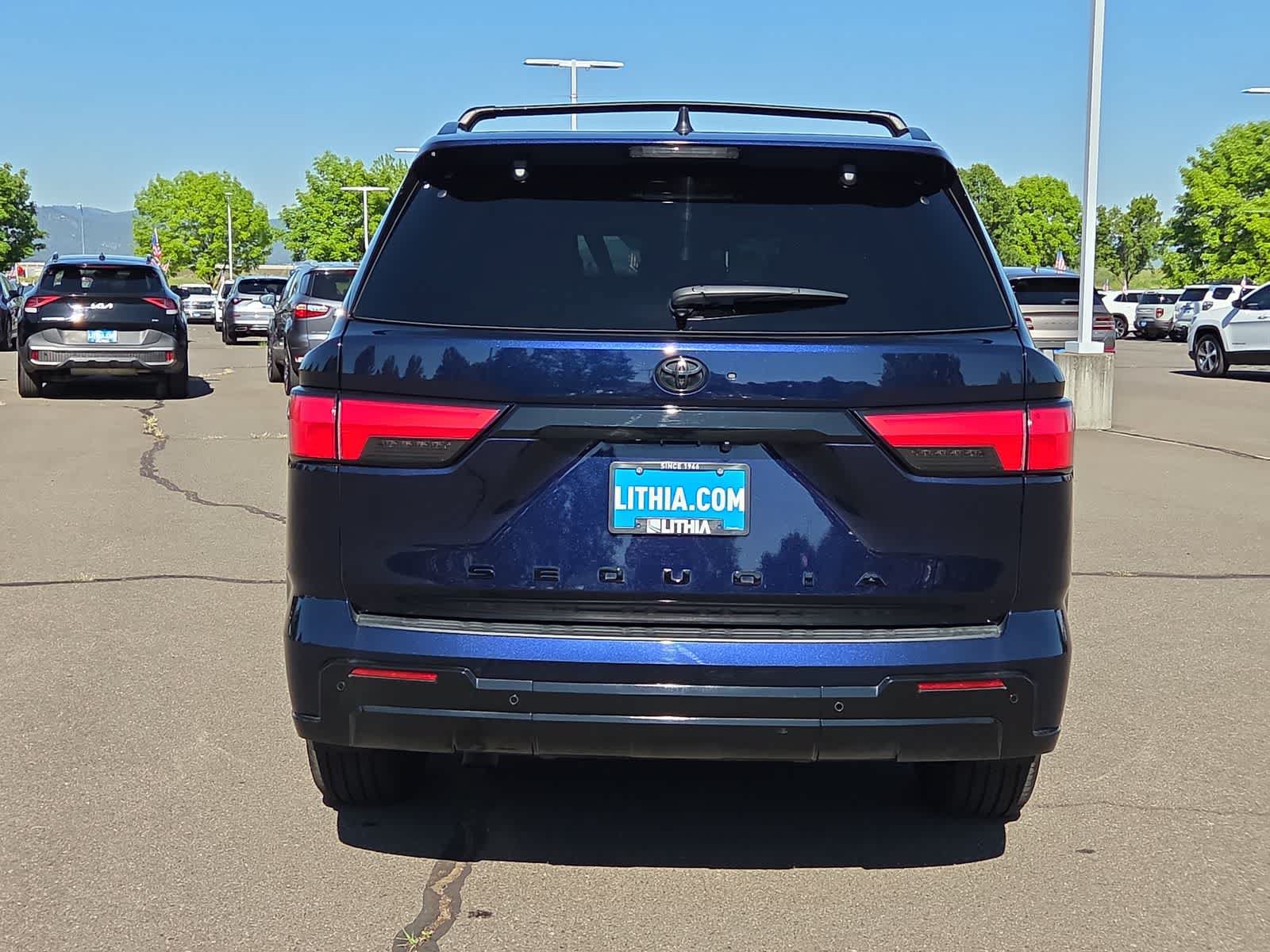 Used 2025 Toyota Sequoia Platinum AWD/4WD image 13