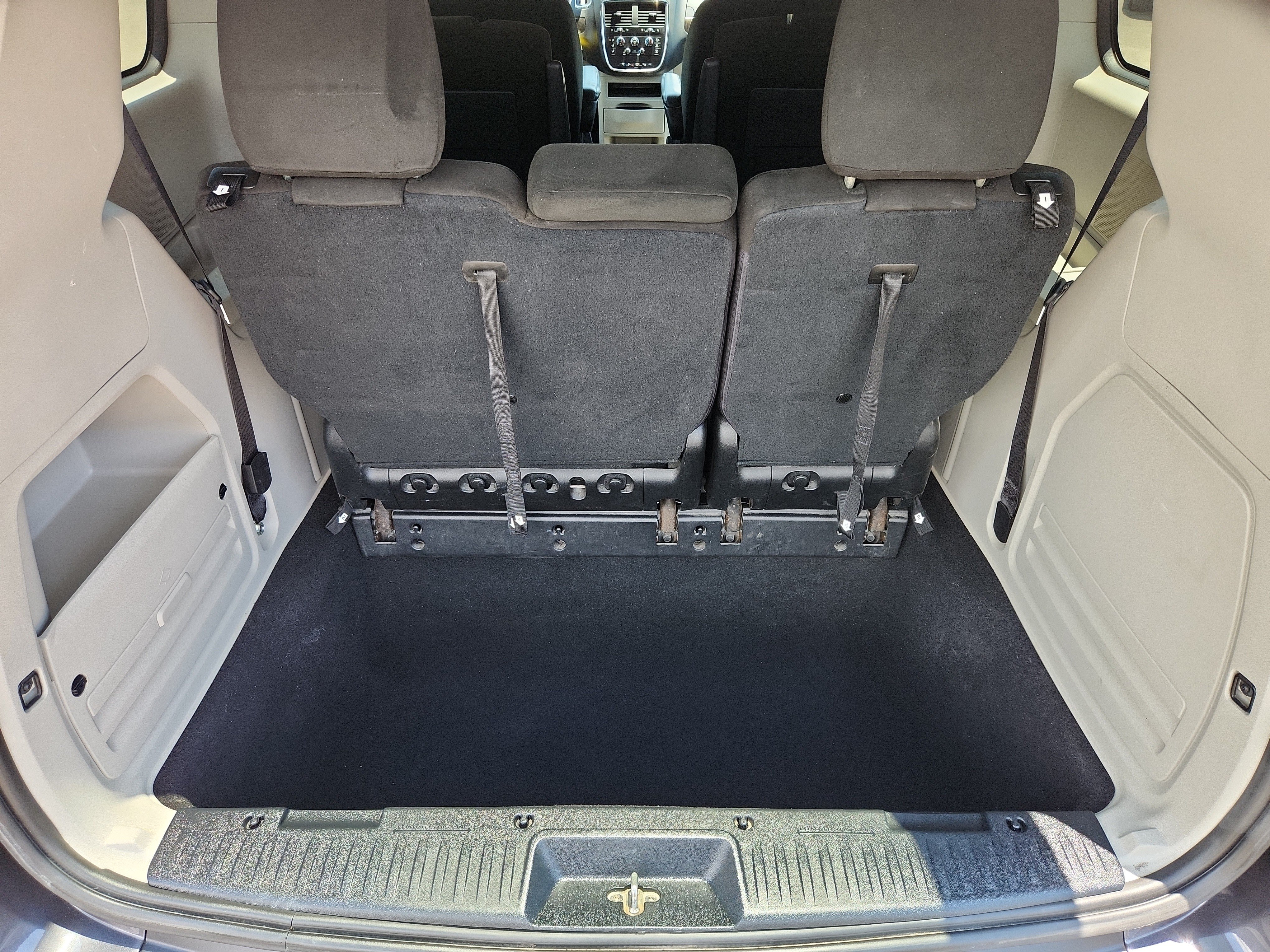 Used 2016 Dodge Grand Caravan SE w/ Quick Order Package 29E SE FWD image 35