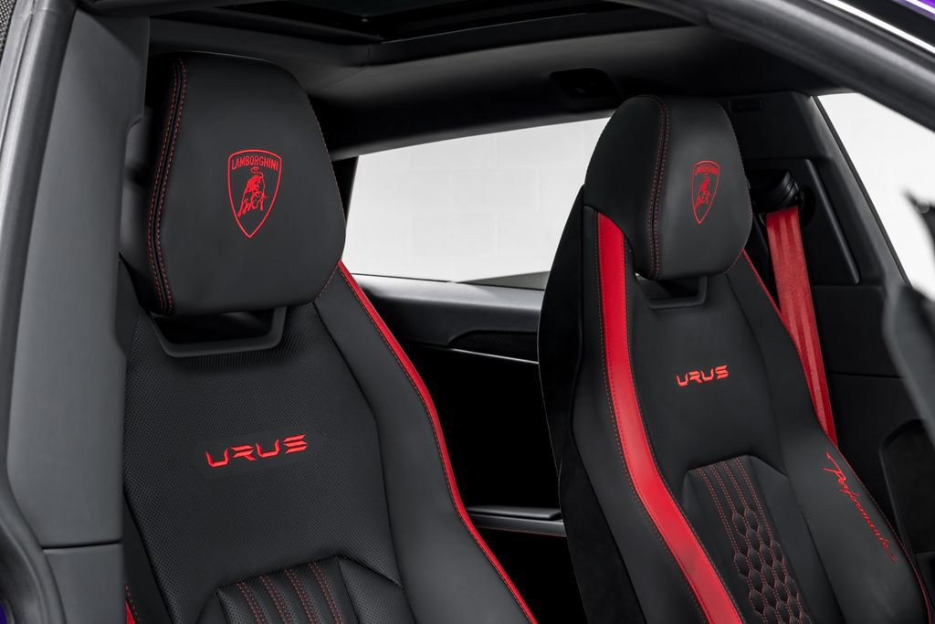 Used 2024 Lamborghini Urus Performante AWD/4WD image 41