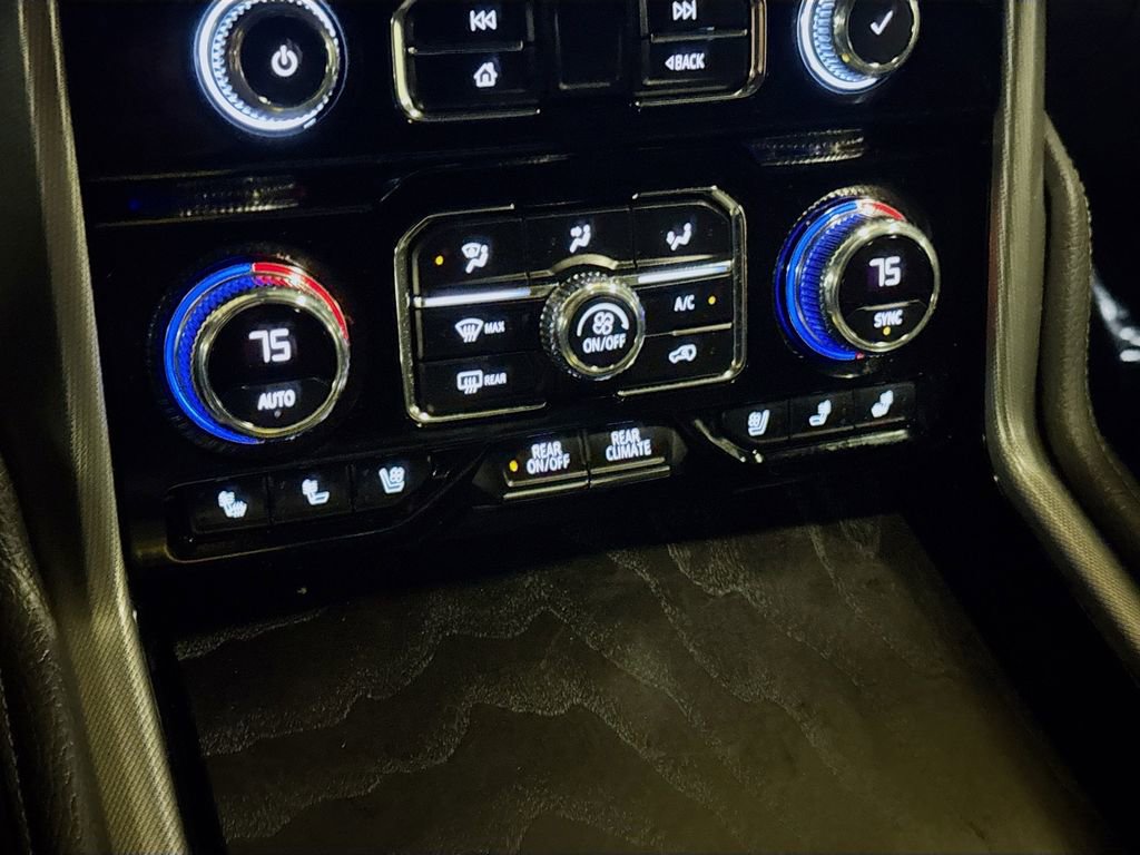 Used 2021 GMC Yukon XL Denali image 19