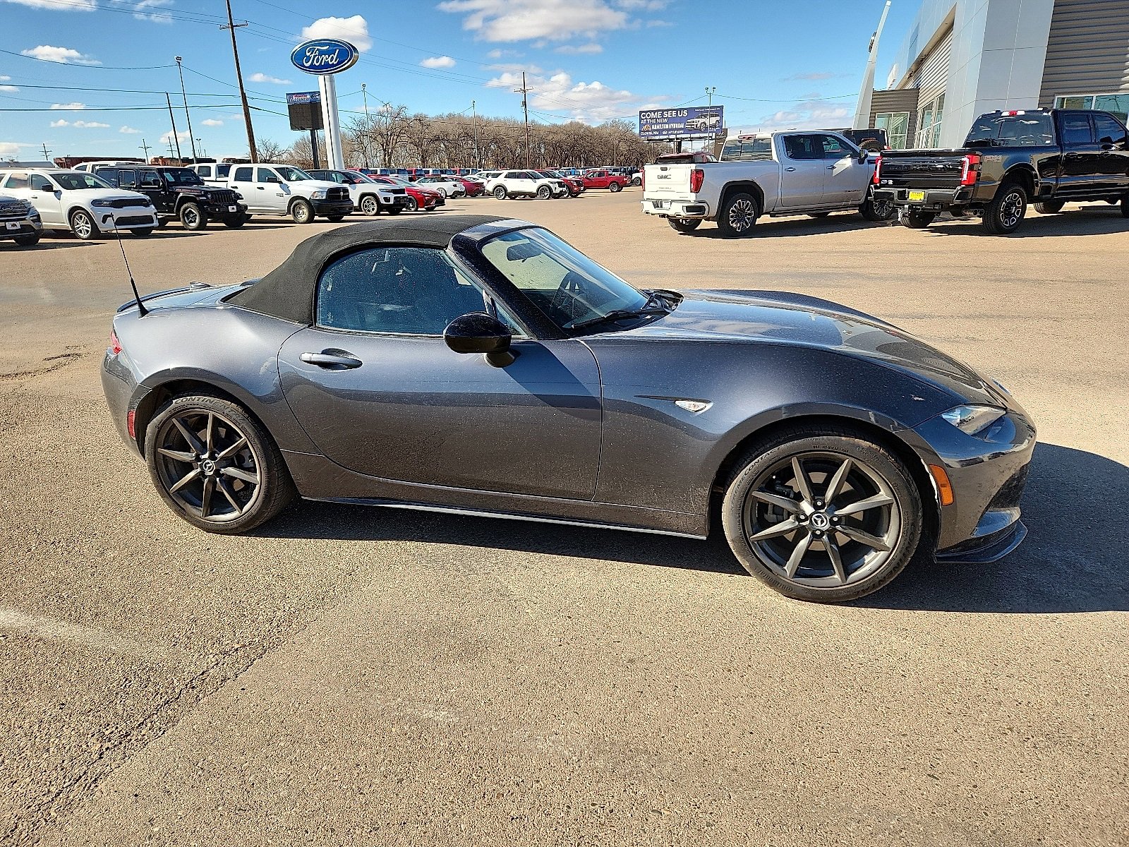 Used 2017 MAZDA MX-5 Miata Club image 5