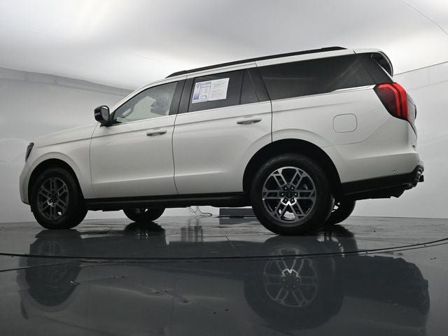 Certified 2025 Ford Expedition Active AWD/4WD image 37