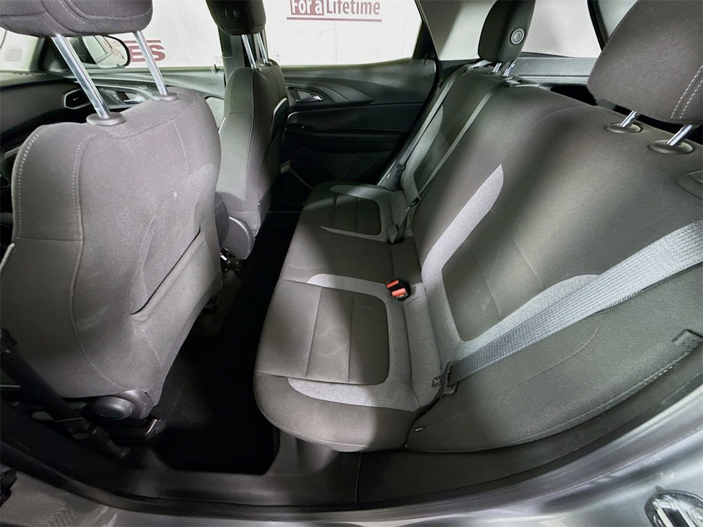 Used 2023 Chevrolet TrailBlazer LS image 25