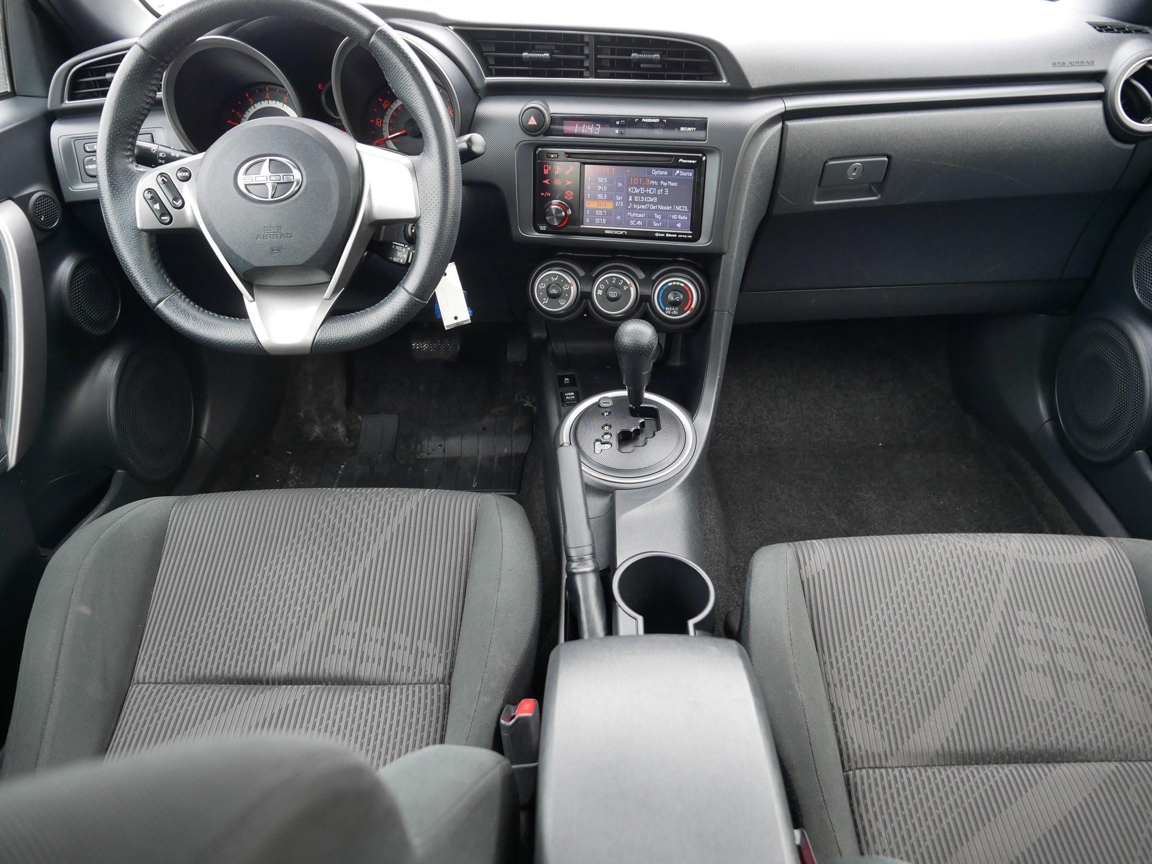 Used 2013 Scion tC image 10