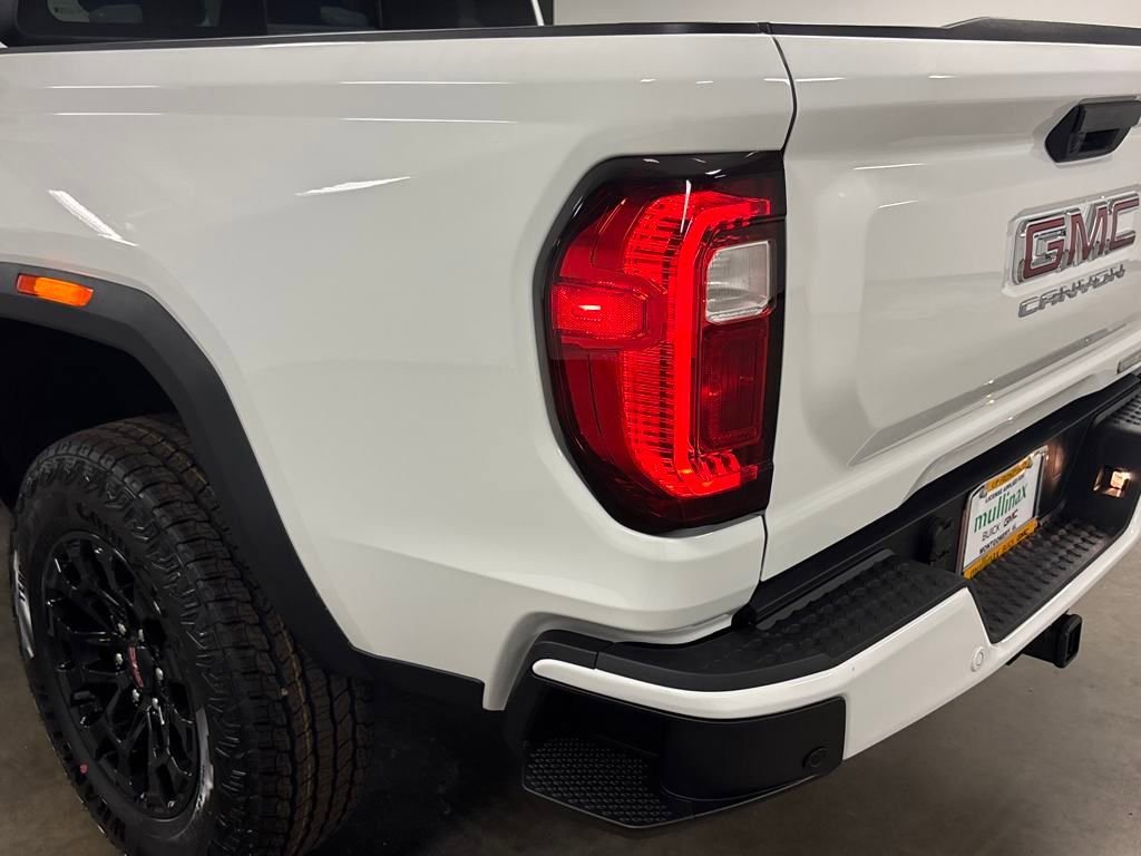 New 2026 GMC Canyon Elevation image 13
