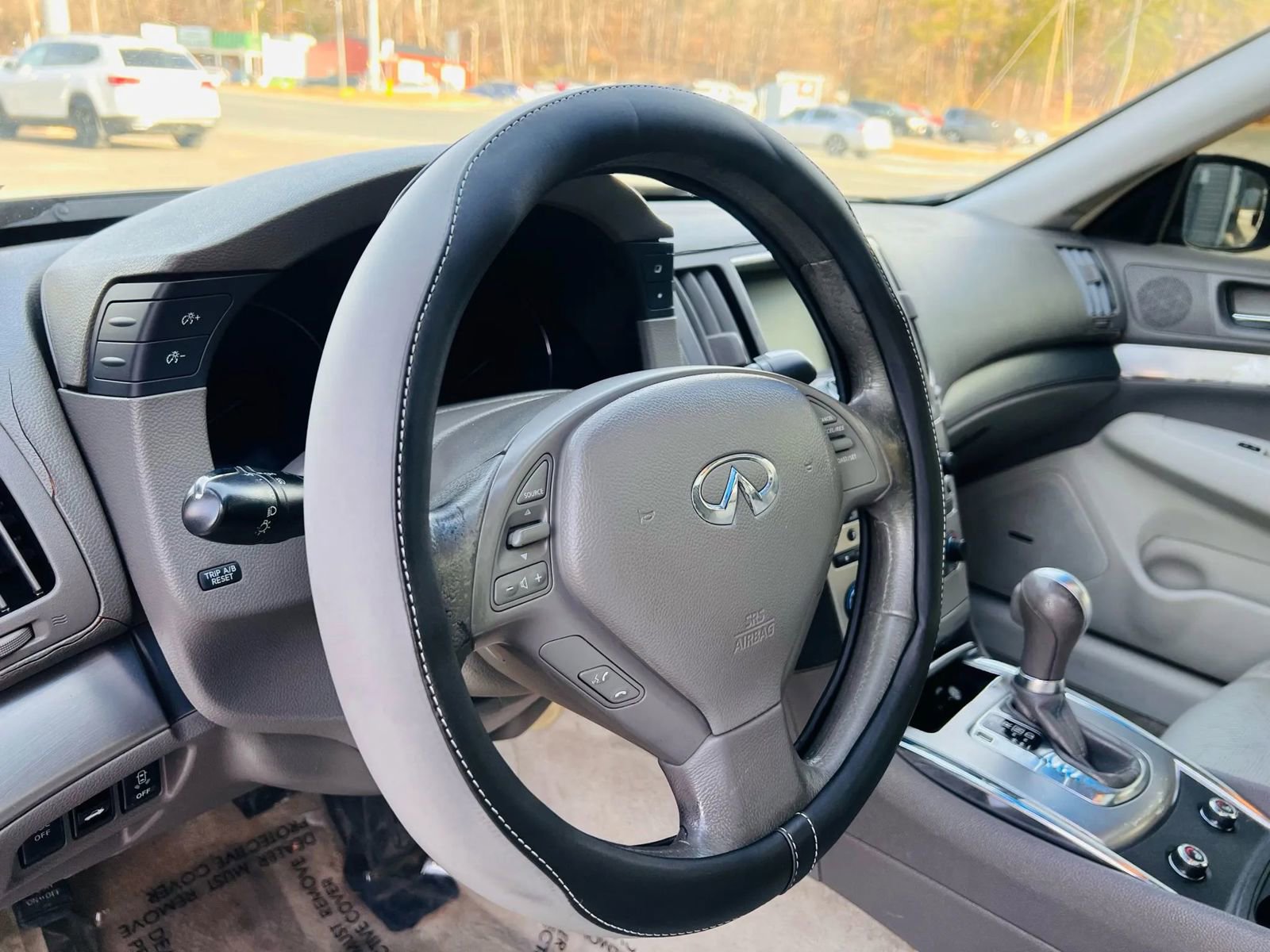 Used 2010 INFINITI G37 Journey w/ Premium Pkg image 29