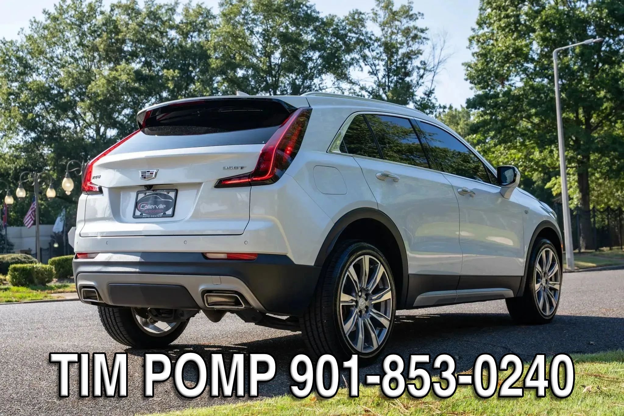 Used 2023 Cadillac XT4 Premium Luxury w/ Cold Weather Package FWD image 9