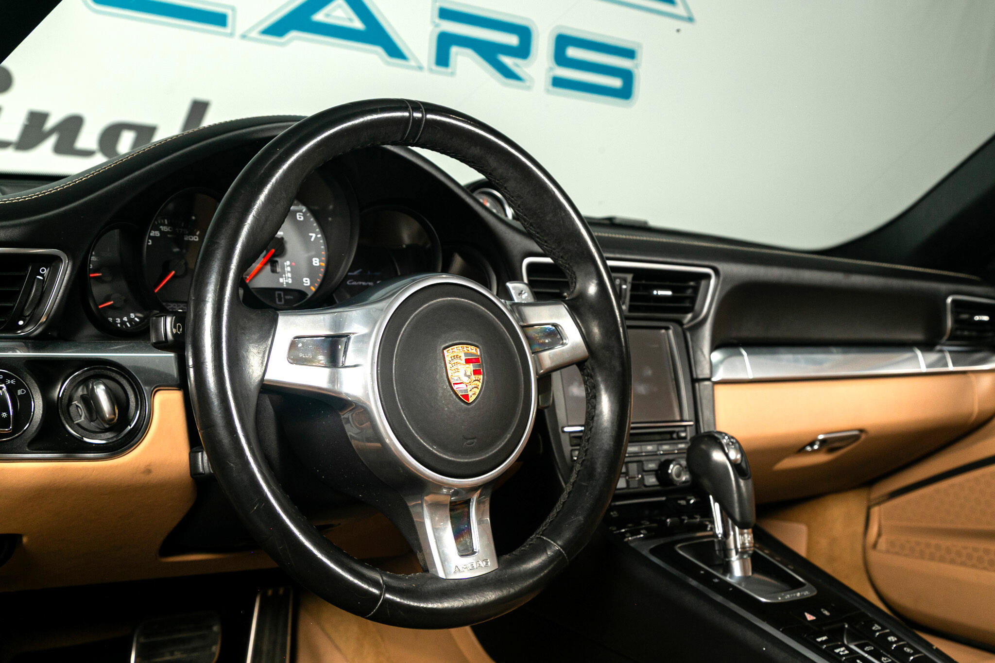 Used 2015 Porsche 911 Carrera S image 6