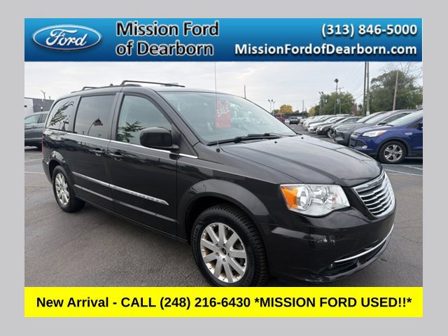 Used 2015 Chrysler Town & Country Touring