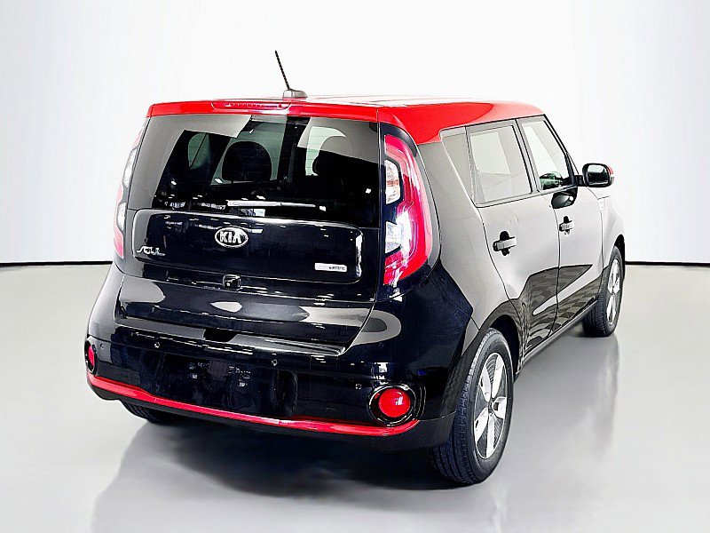 Used 2017 Kia Soul EV + FWD image 7