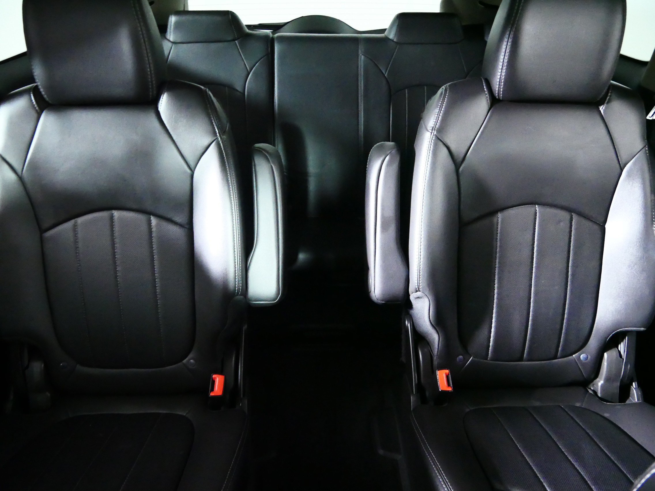 Used 2015 Buick Enclave Leather w/ Trailering Package AWD/4WD image 13