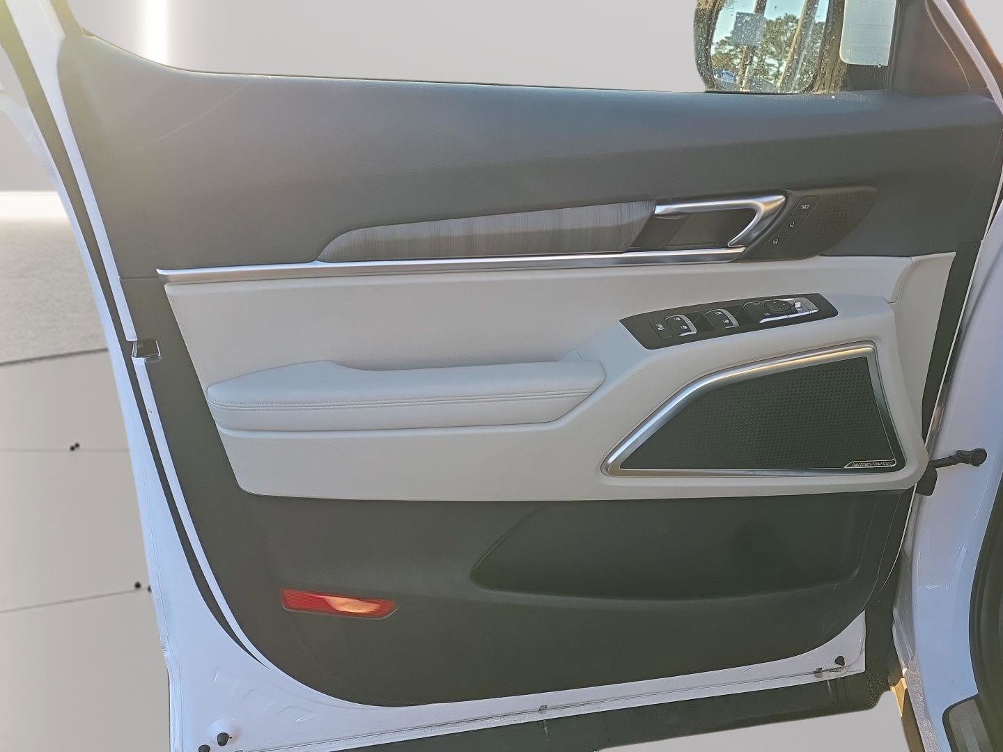 Used 2024 Kia Telluride SX Prestige AWD/4WD image 31