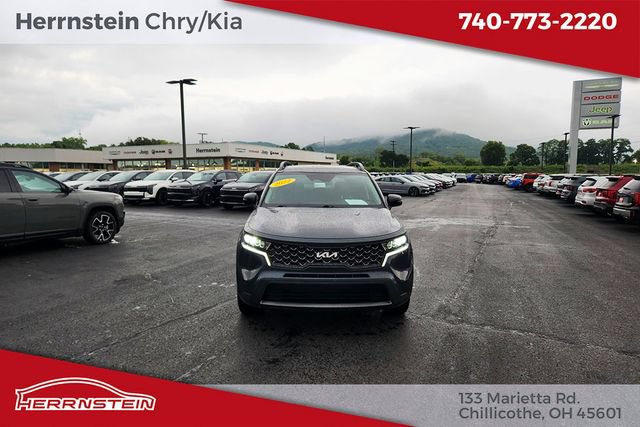 Used 2022 Kia Sorento S w/ Panoramic Sunroof Package AWD/4WD image 2