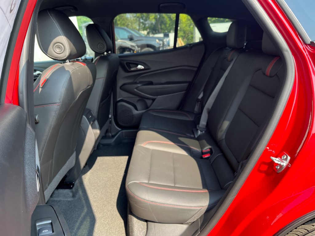 New 2026 Chevrolet Trax RS w/ Driver Confidence Package FWD image 24