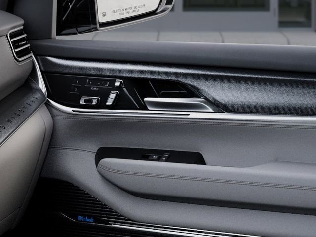New 2026 Jeep Grand Wagoneer Summit AWD/4WD image 25