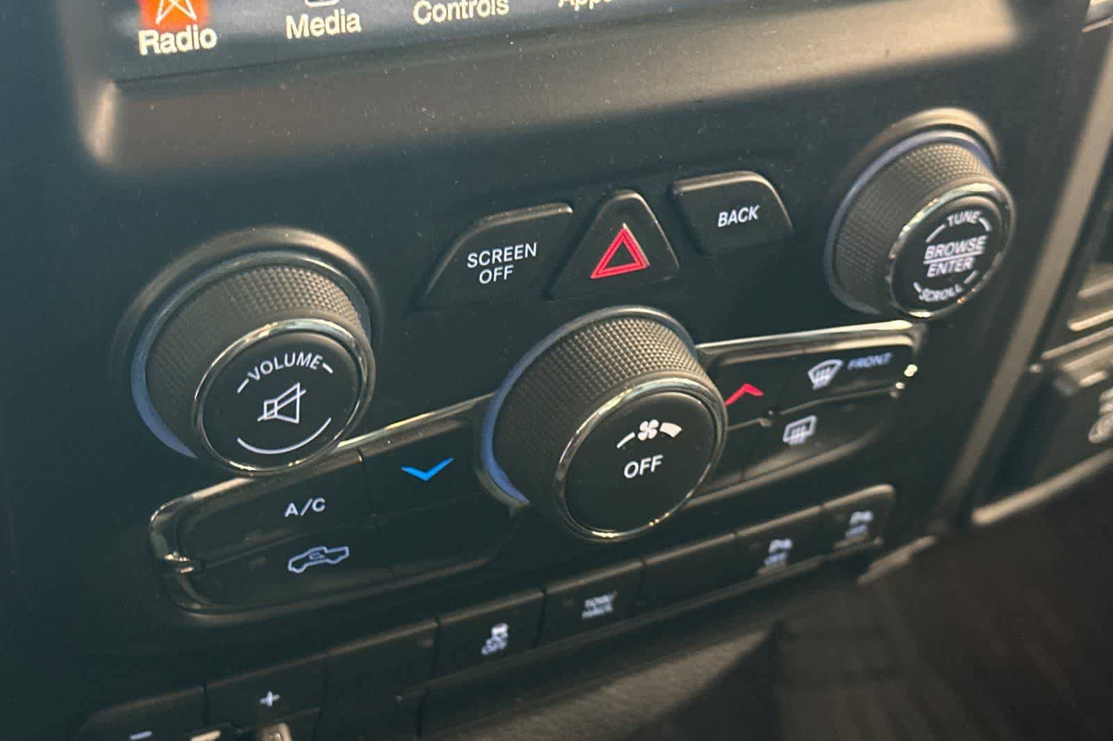 Used 2016 RAM 1500 Big Horn RWD image 21