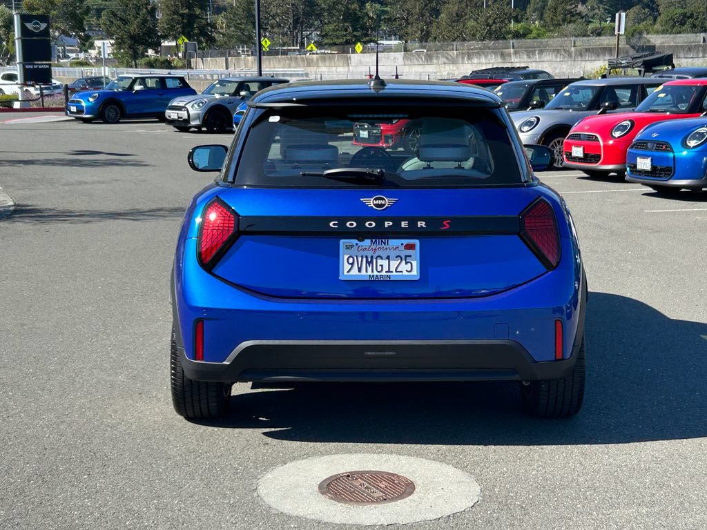 Used 2025 MINI Cooper S FWD image 4