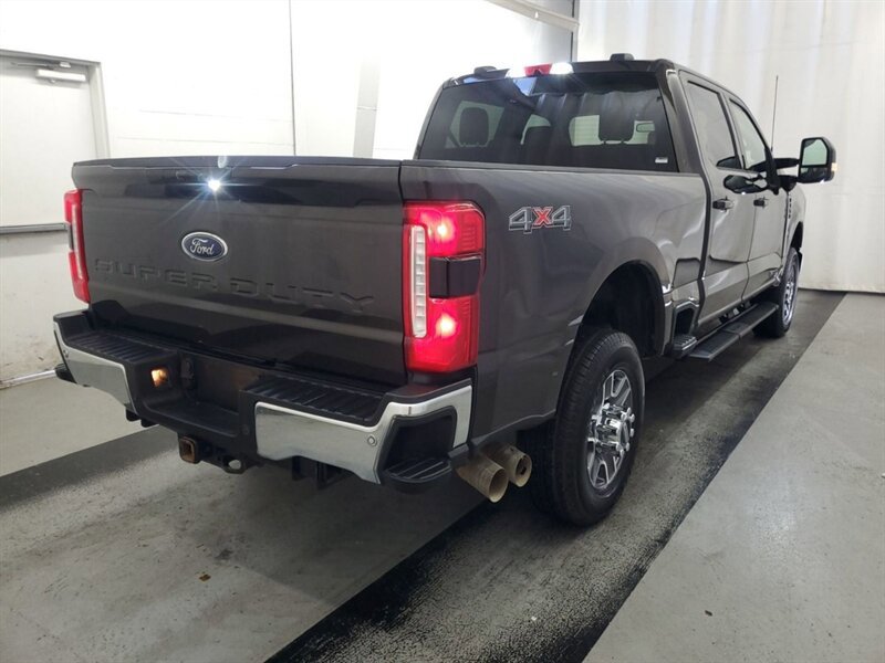 Used 2025 Ford F350 Lariat AWD/4WD image 3