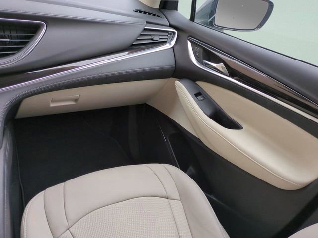 Used 2024 Buick Enclave Essence w/ Technology Package image 21