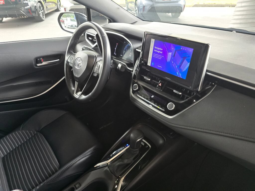 Used 2024 Toyota Corolla XSE FWD image 10