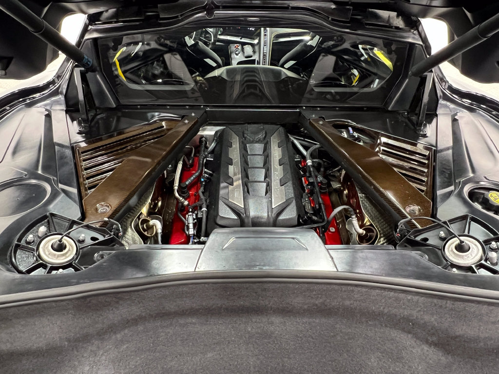 Used 2020 Chevrolet Corvette Stingray Premium Cpe w/ 3LT Preferred Equipment Group RWD image 32