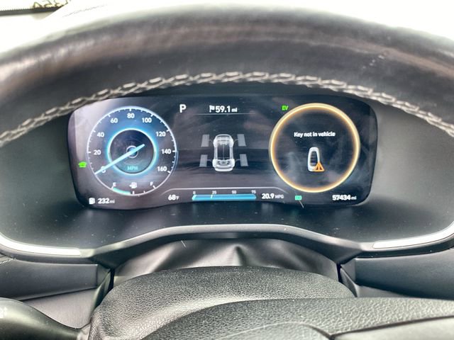 Used 2022 Hyundai Santa Fe Limited image 3