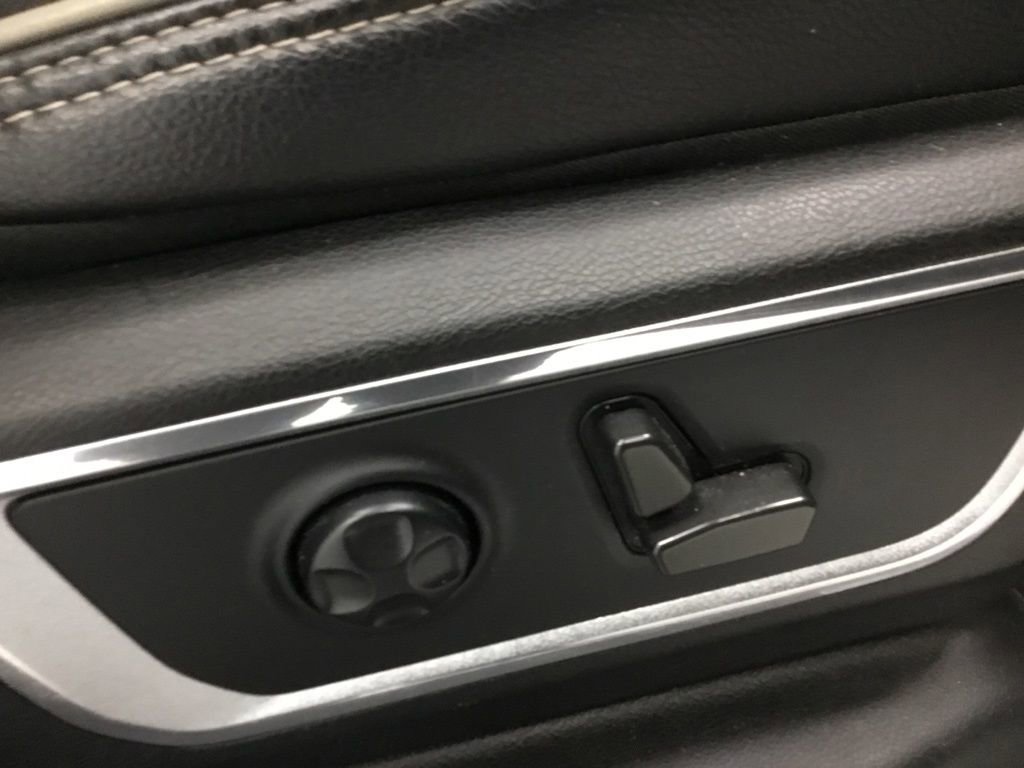 Used 2021 RAM 1500 Laramie image 21