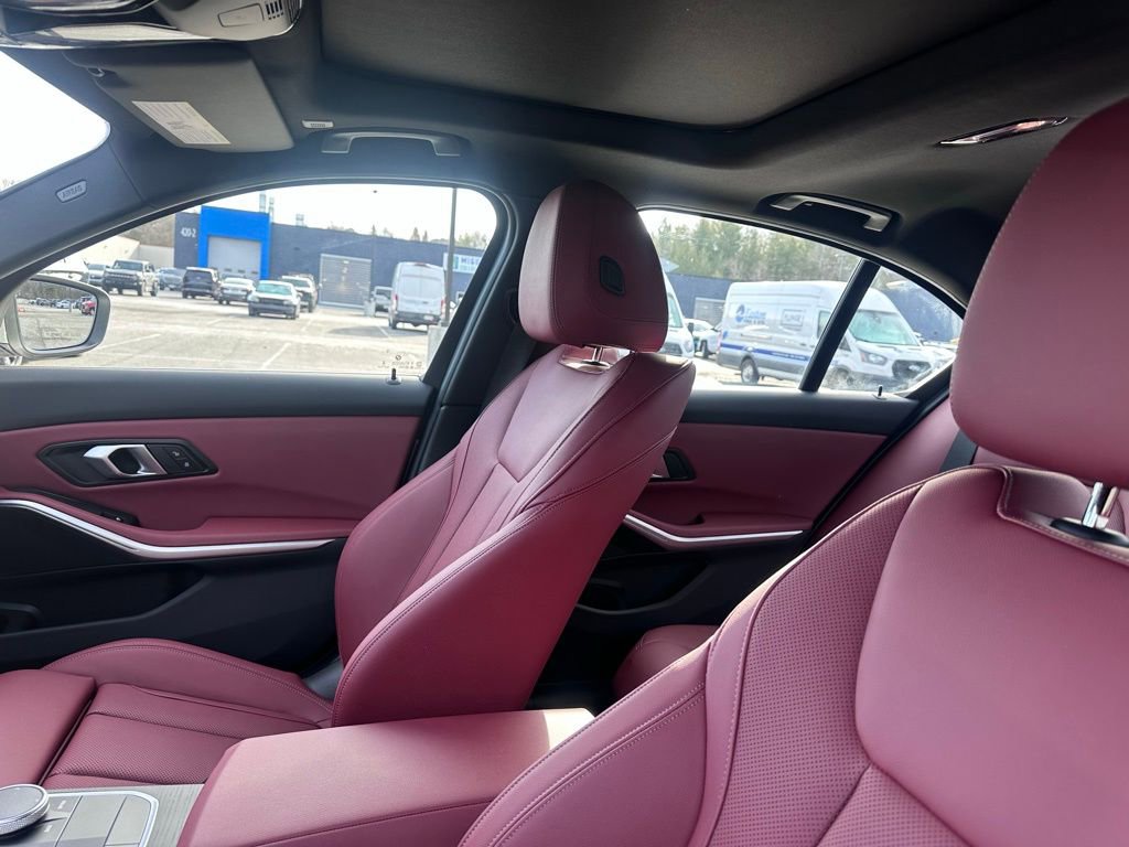 Certified 2025 BMW 330i xDrive Sedan w/ Premium Package image 14