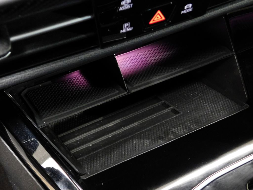 Used 2025 Volkswagen Golf R Black Edition image 56