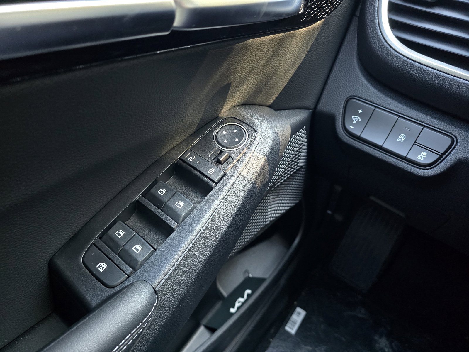 New 2026 Kia Seltos S image 12