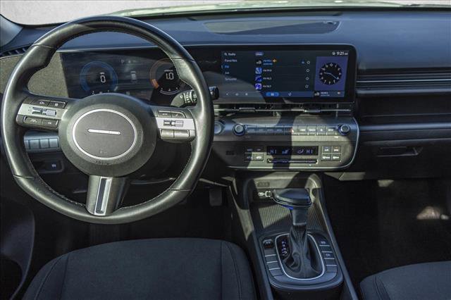 Used 2024 Hyundai Kona SEL image 23