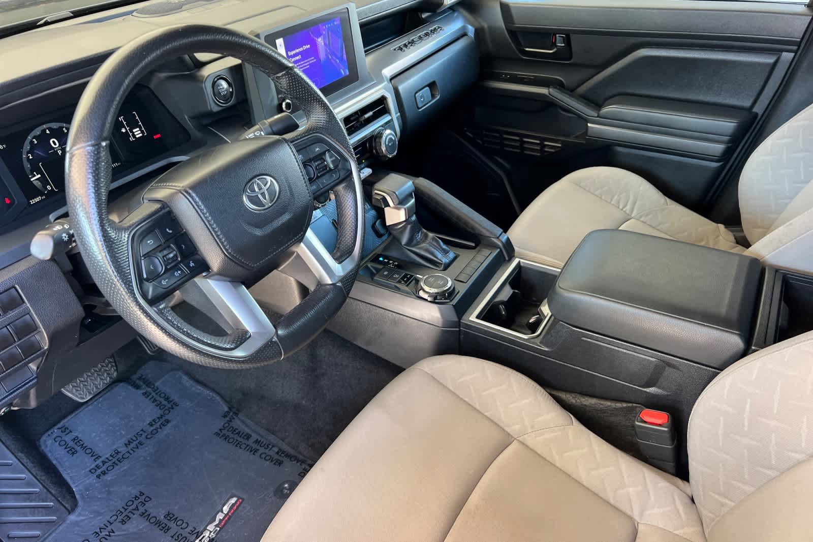 Certified 2024 Toyota Tacoma SR5 w/ SR5 Upgrade Package AWD/4WD image 11