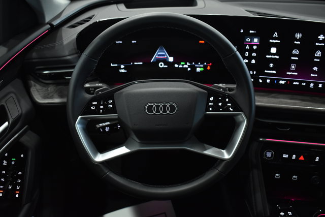 Used 2025 Audi Q5 Premium Plus w/ Premium Plus AWD/4WD image 16