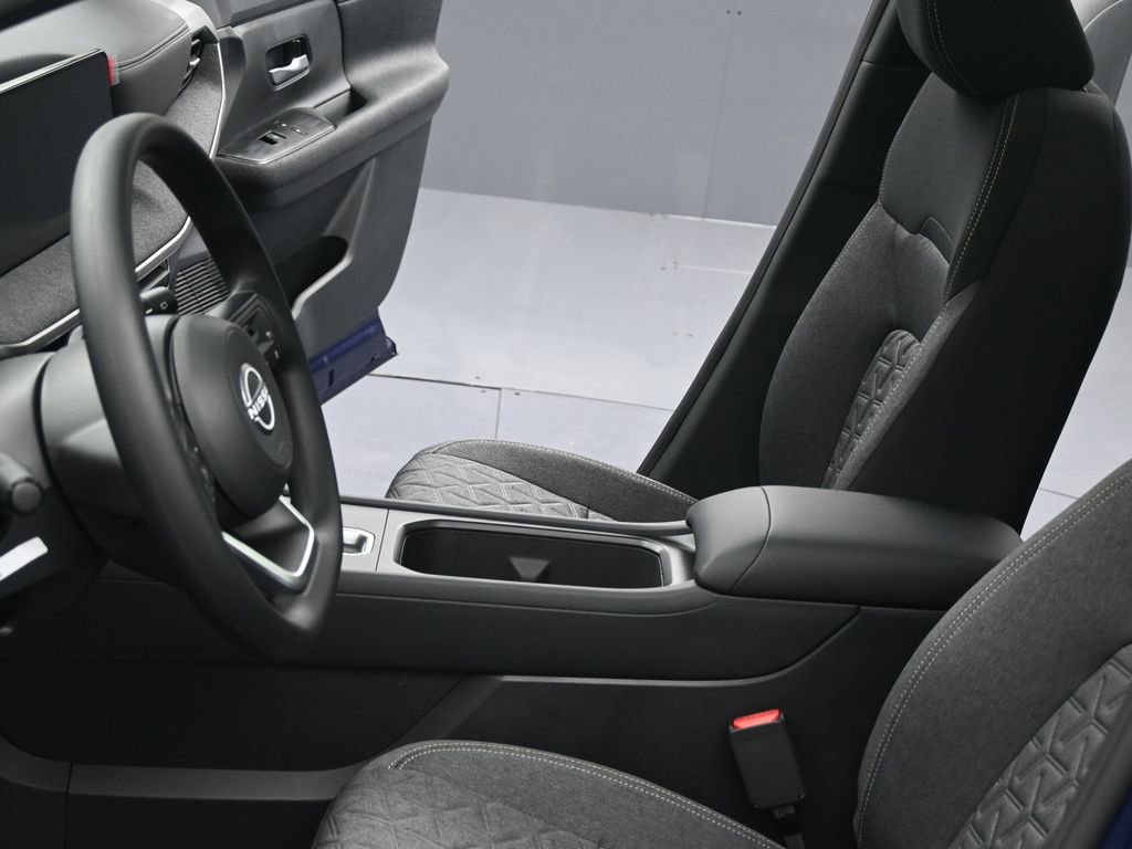 New 2026 Nissan Kicks SV w/ SV Premium Package AWD/4WD image 16