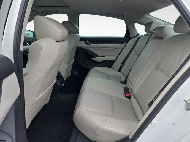 Used 2020 Honda Accord Touring image 14