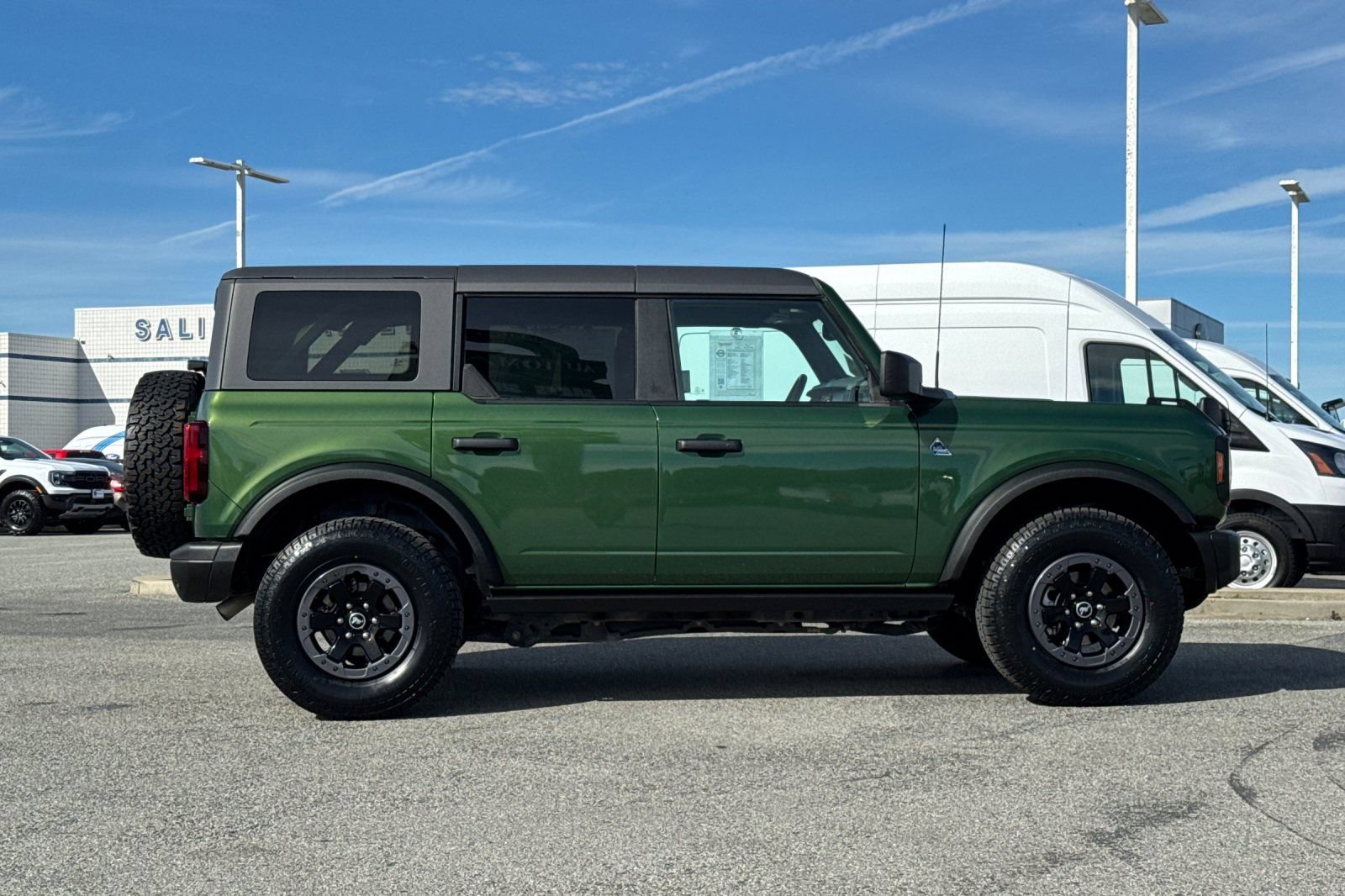 Used 2022 Ford Bronco Black Diamond AWD/4WD image 3