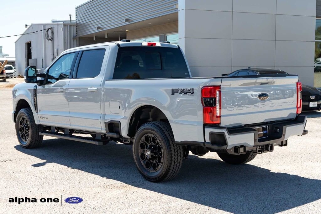 New 2026 Ford F250 Lariat w/ Black Appearance Package image 9