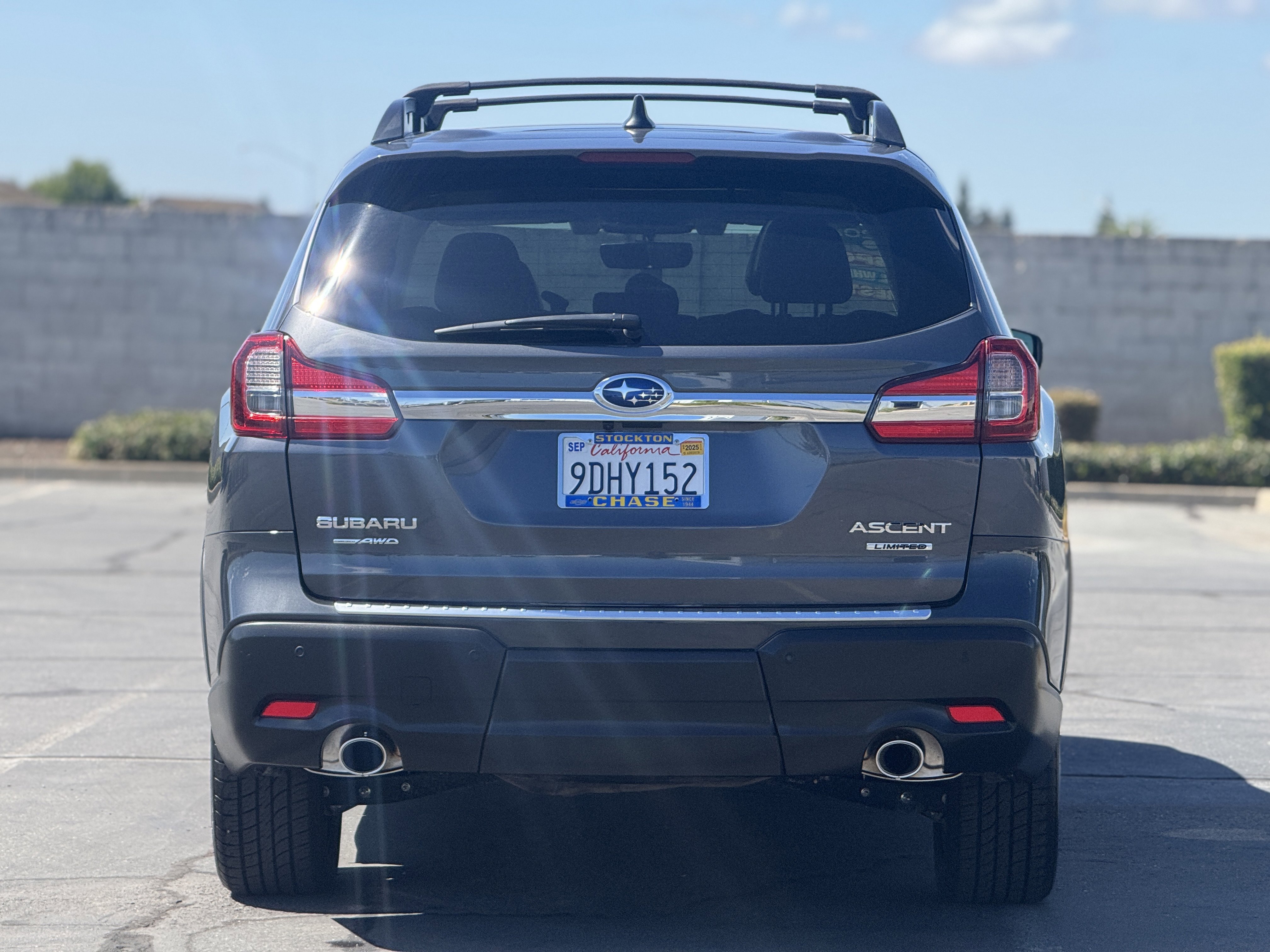 Used 2022 Subaru Ascent Limited w/ Technology Package image 5