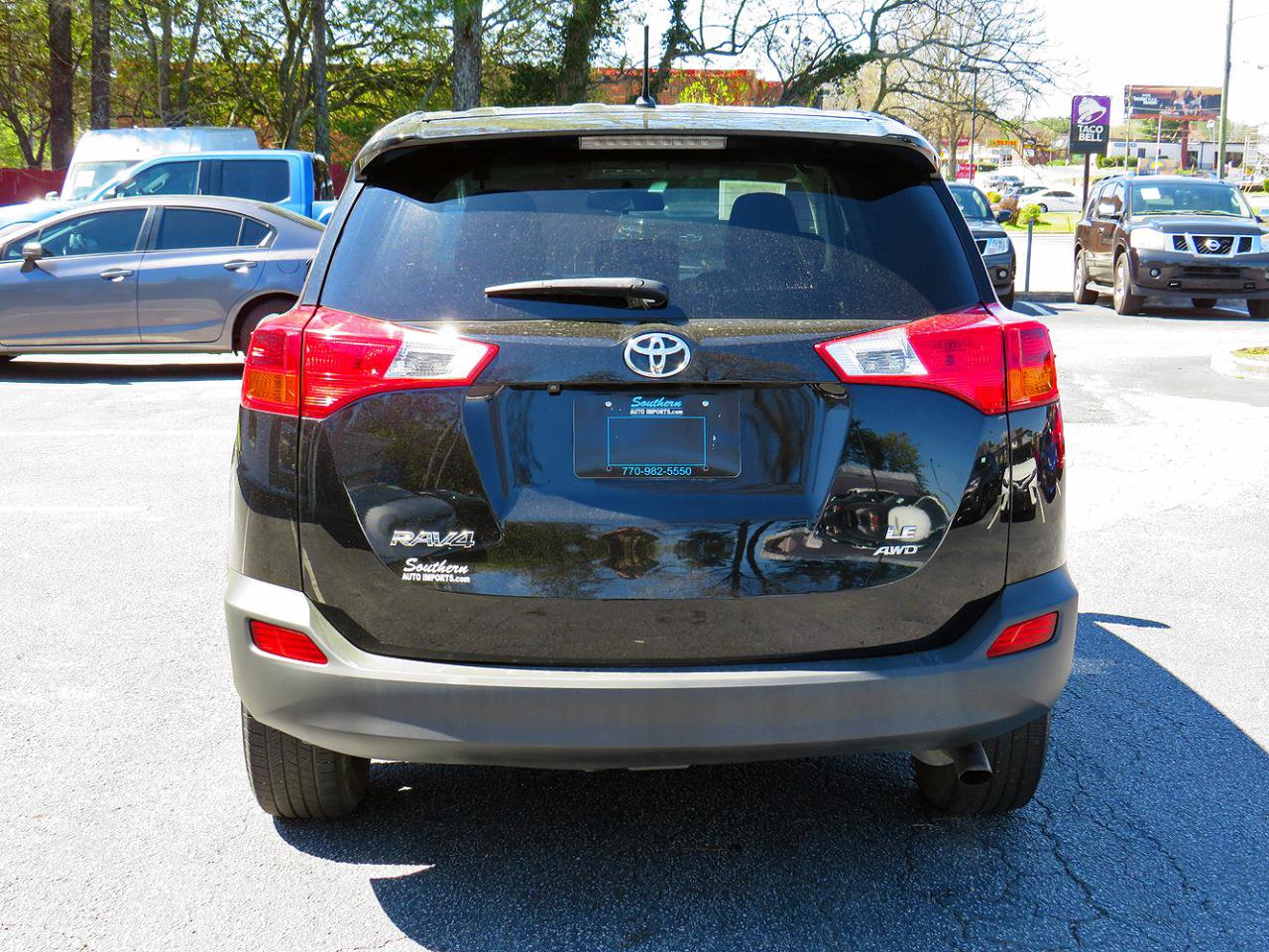Used 2015 Toyota RAV4 LE image 8