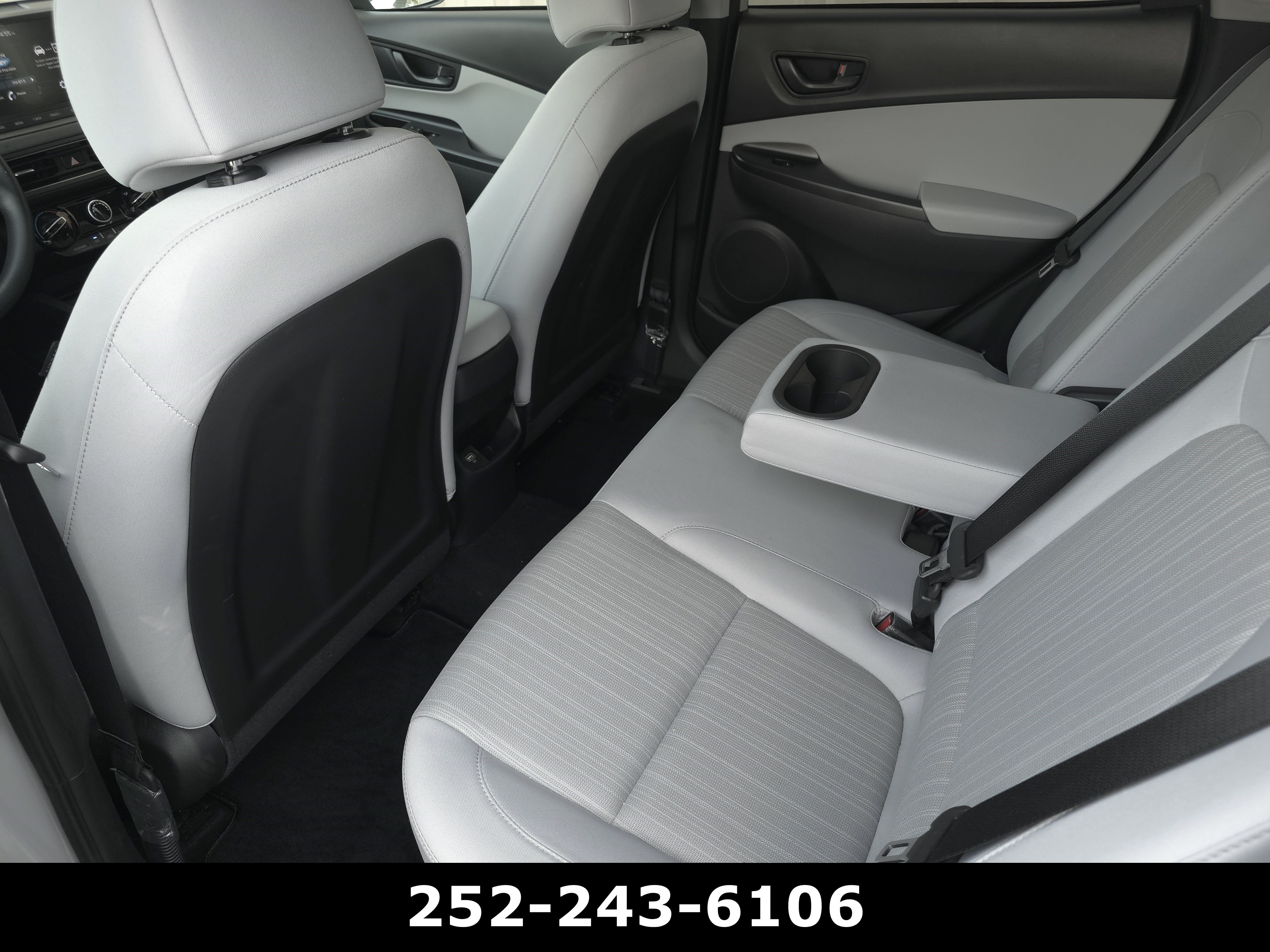 Used 2023 Hyundai Kona SEL AWD/4WD image 26