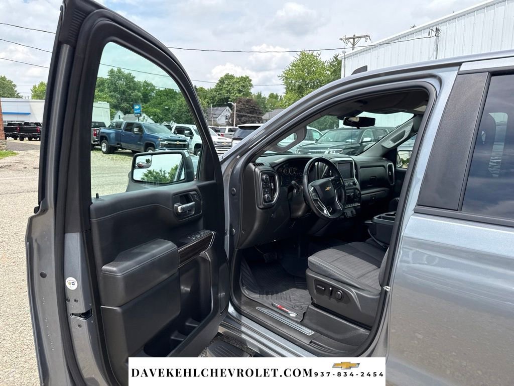 Used 2021 Chevrolet Silverado 1500 LT AWD/4WD image 9