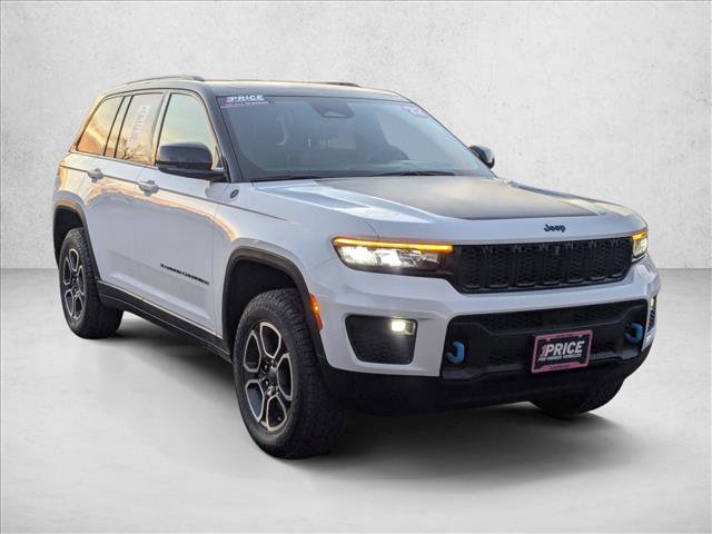 Used 2022 Jeep Grand Cherokee Trailhawk image 3