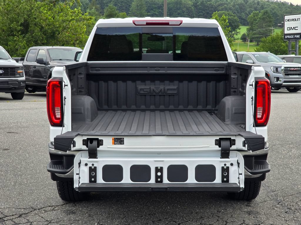 Used 2026 GMC Sierra 1500 SLT w/ SLT Premium Plus Package AWD/4WD image 13