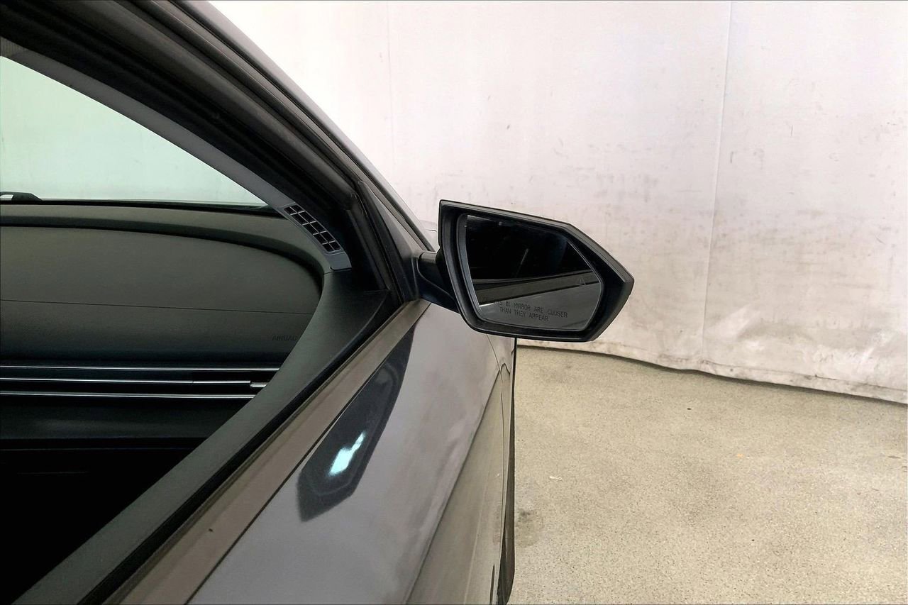 Used 2021 Hyundai Elantra SEL image 11