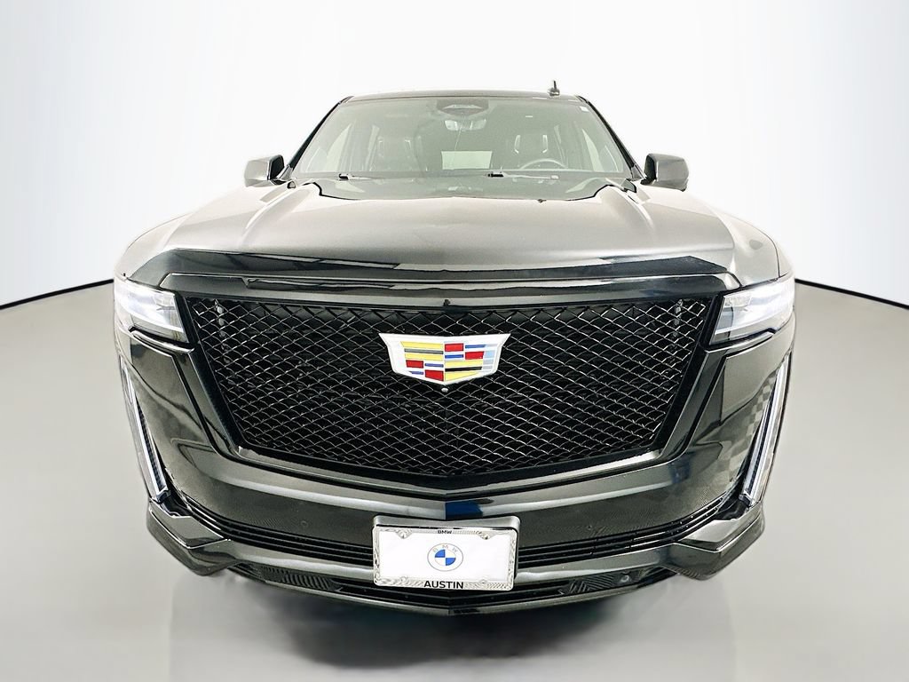 Used 2022 Cadillac Escalade ESV Sport Platinum AWD/4WD image 2
