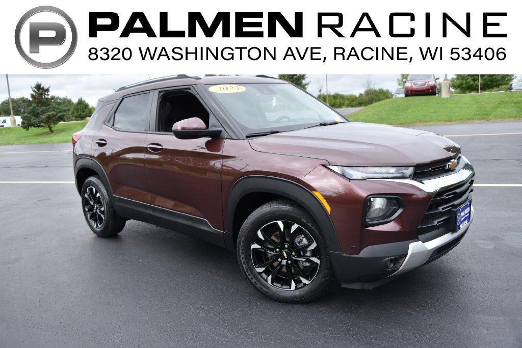 Used 2023 Chevrolet TrailBlazer LT FWD image 2