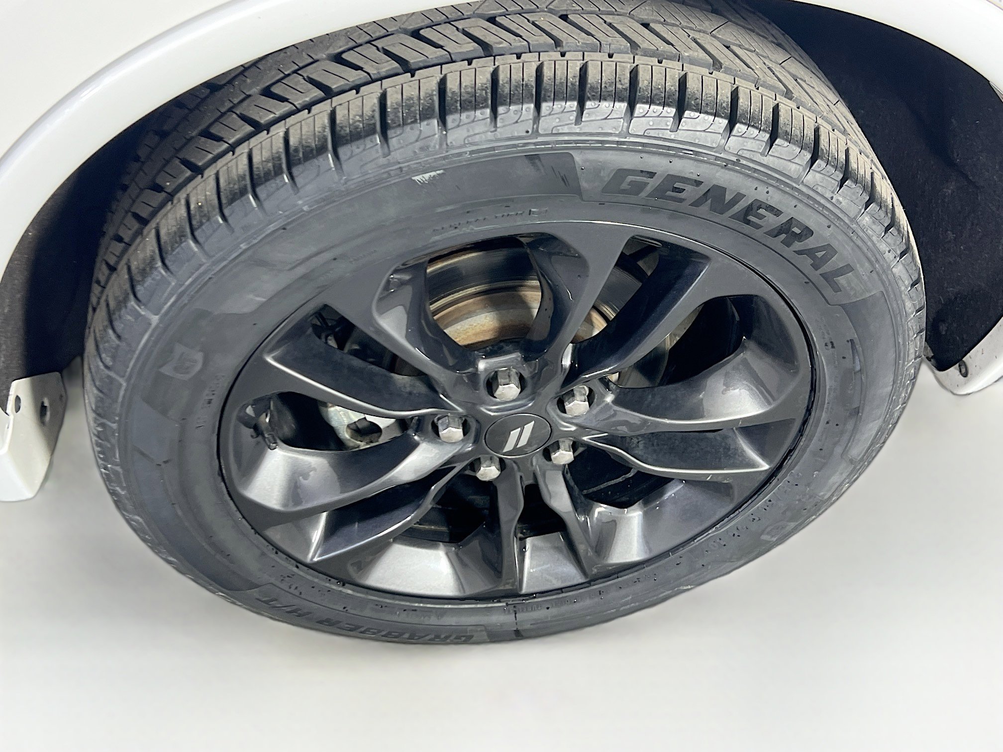 Used 2022 Dodge Durango R/T w/ Blacktop Package AWD/4WD image 33