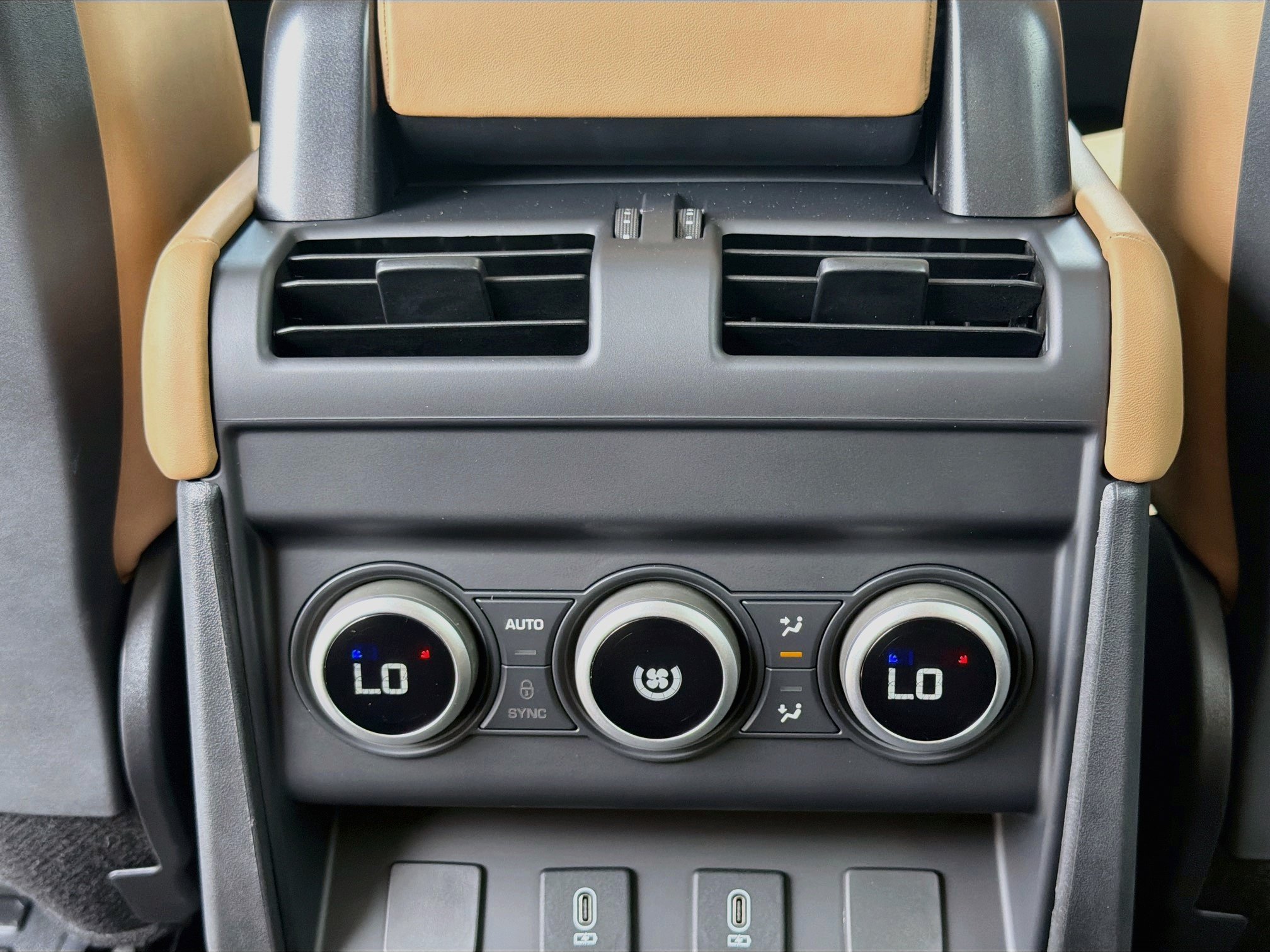 New 2026 Land Rover Defender 110 S AWD/4WD image 20